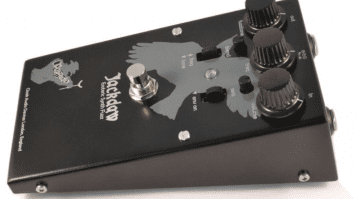 Cloak Audio have just announced a brand new hand built fuzz pedal. Based in the London, England Cloak Audio are a small boutique pedal builder and have designed a very unique sounding fuzz pedal.