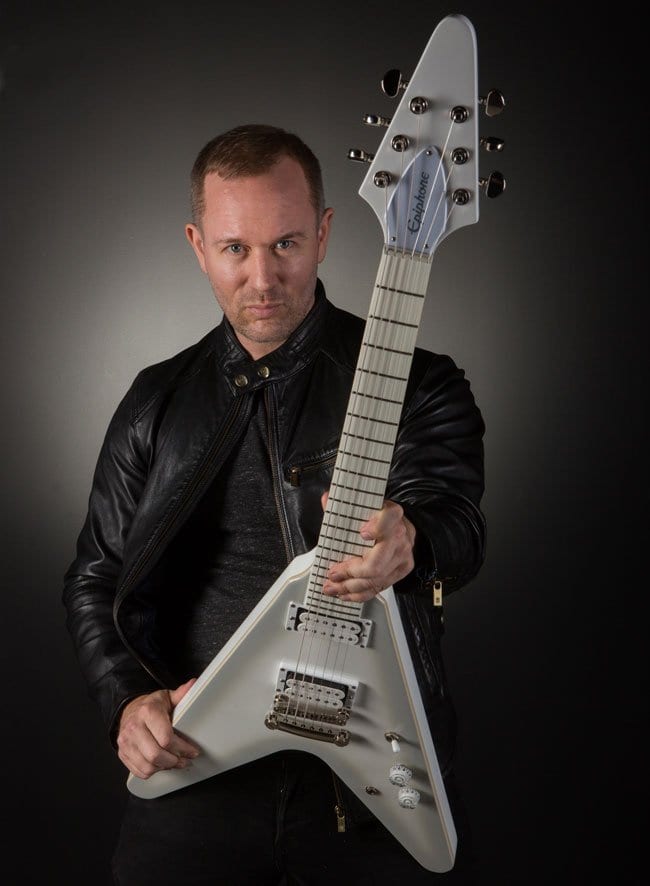 Epiphone Brendon Small Snow Falcon Flying V