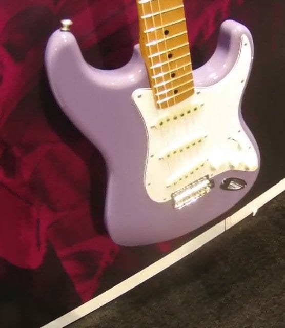 Fender Jimi Hendrix Signature in UlraViolet
