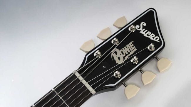 Supro David Bowie 1961 Dual Tone with lightning bolt logo