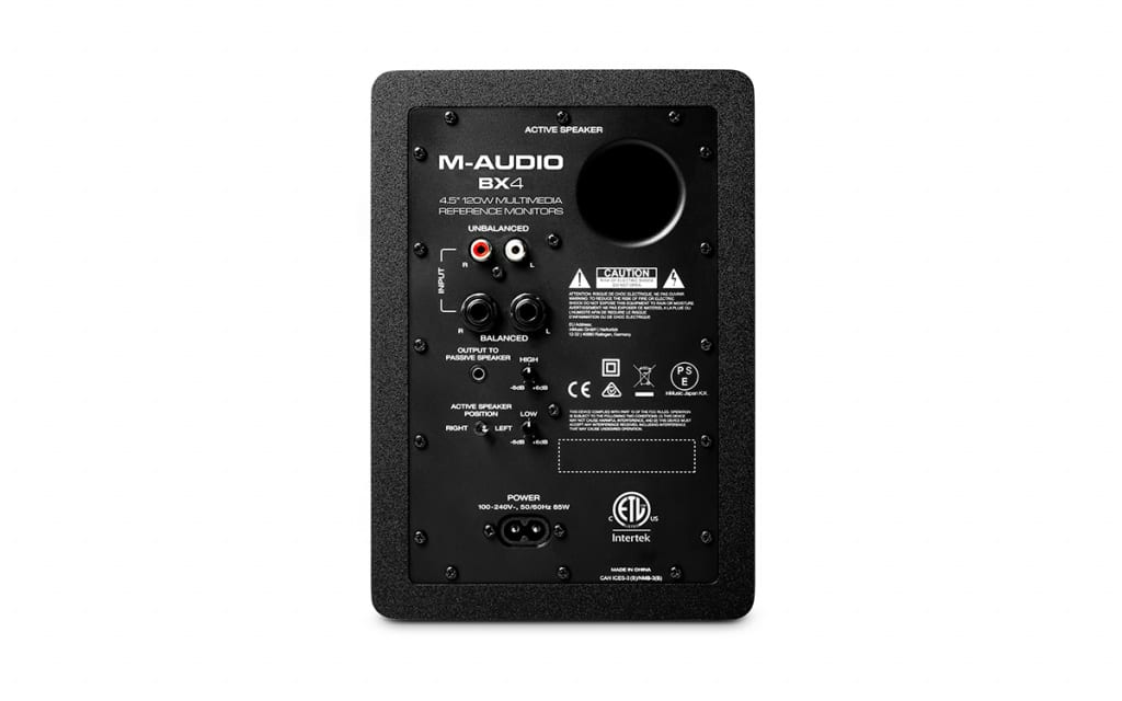 M-Audio BX4 - rear