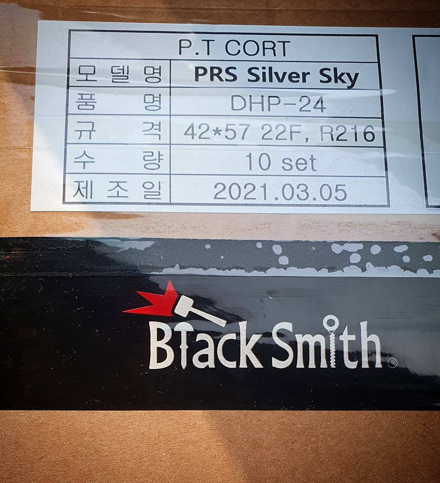 BlackSmith Strings has seemingly confirmed the existence of an SE version of the PRS Silver Sky