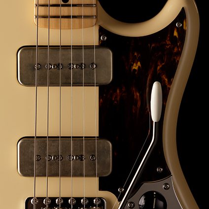 Fender Japan Daiki Tsuneta signature guitar remodels the Swinger 