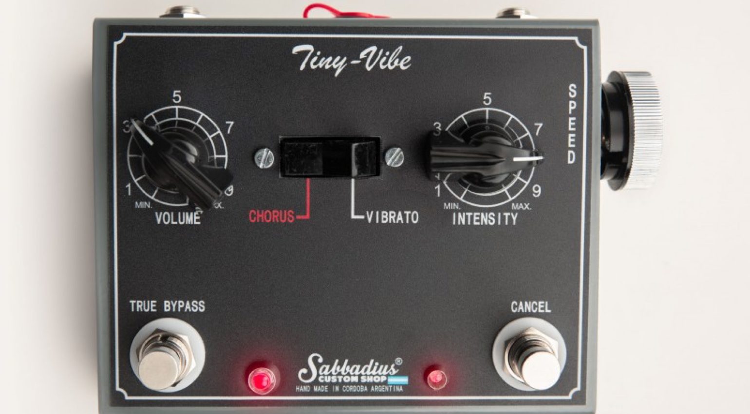 The Tiny-Vibe 68 gives you classic Hendrix tones
