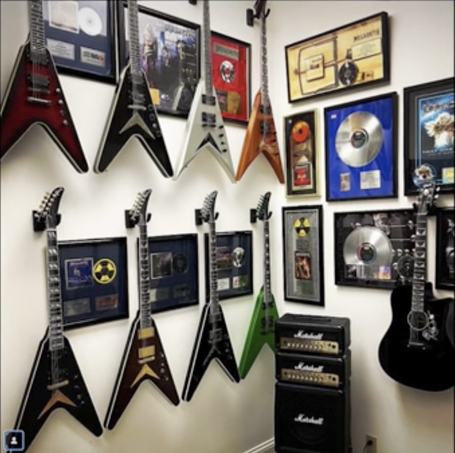 Dave Mustaine Gibson, Epiphone and Kramer?