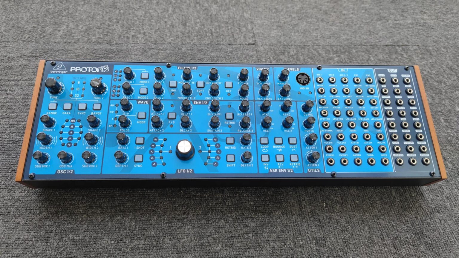 Behringer Proton: A Neutron beating patching monster - gearnews.com