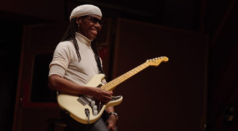 Fender Nile Rodgers Hitmaker Stratocaster - gearnews.com