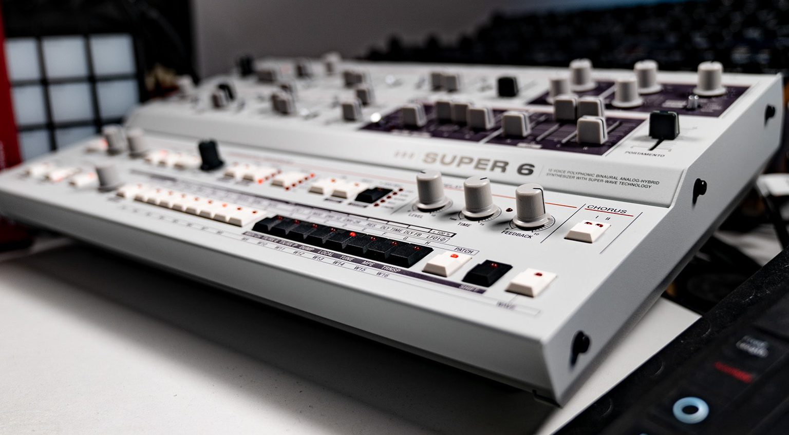 Review: UDO Audio Super 6 Desktop Synthesizer - gearnews.com