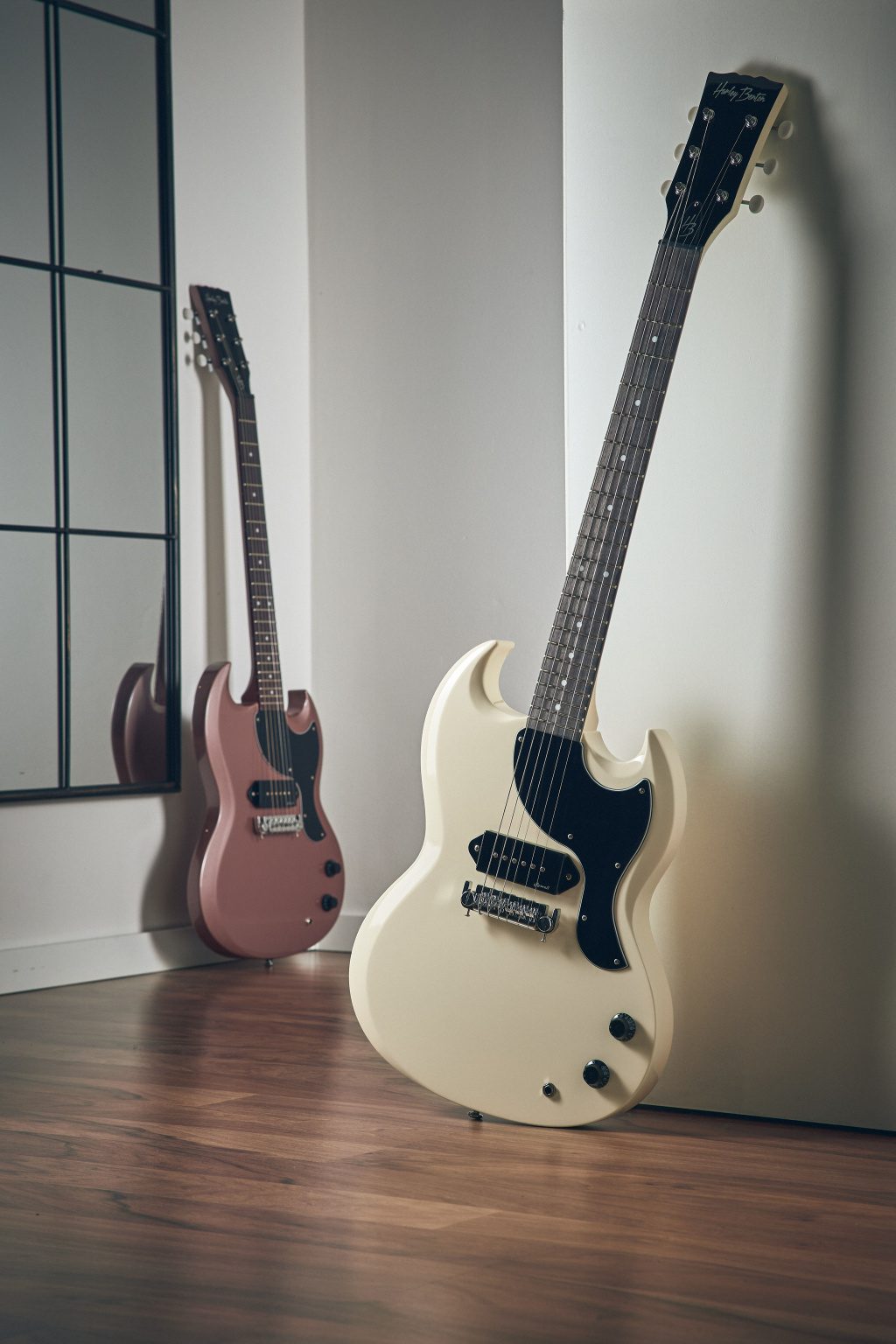 Harley Benton DC60 Junior Heather Poly Mist and Polaris White