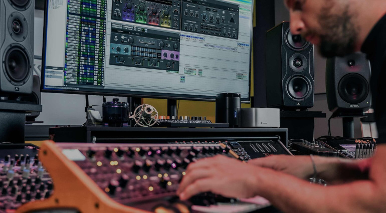 IK Multimedia Total Studio 5 includes Pianoverse and TONEX Signature Collections Vol. 1