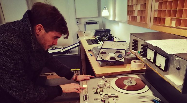 DIY Audio Production: Mastering Your Own Music - 5 approved Tips