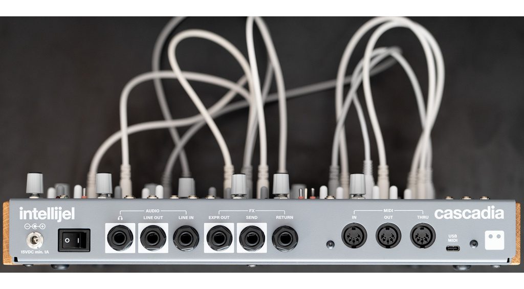 Intelijil Intellijel Cascadia Review: semi-modular synth - gearnews.com