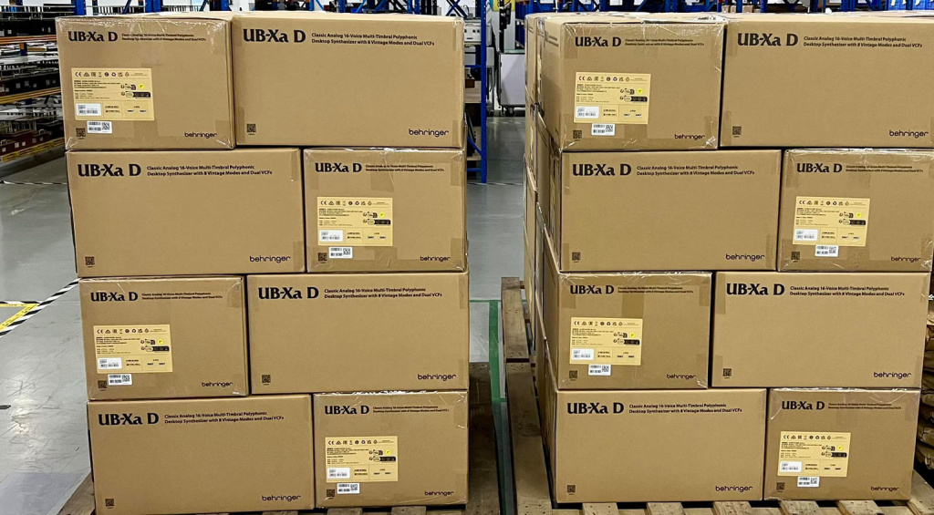 Behringer UB-Xa D boxes