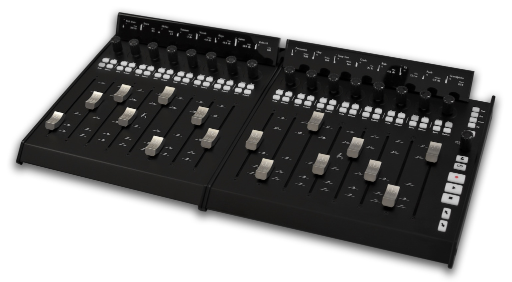 The Best DAW Controllers: Asparion D700