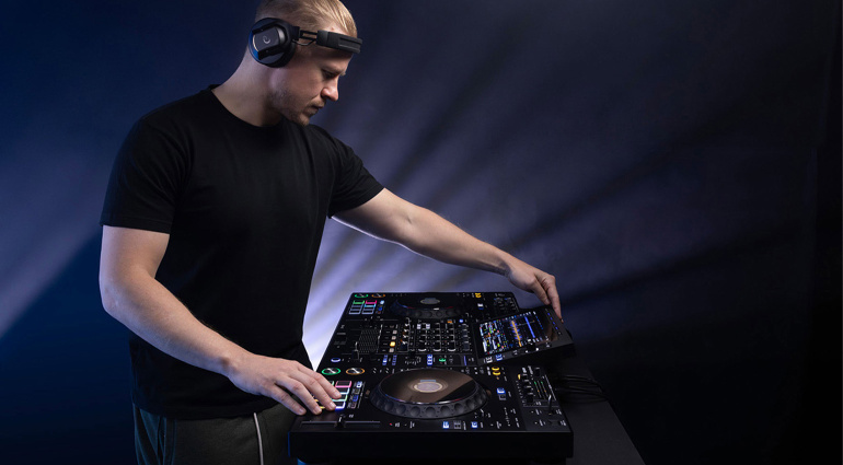 best standalone dj controllers teaser