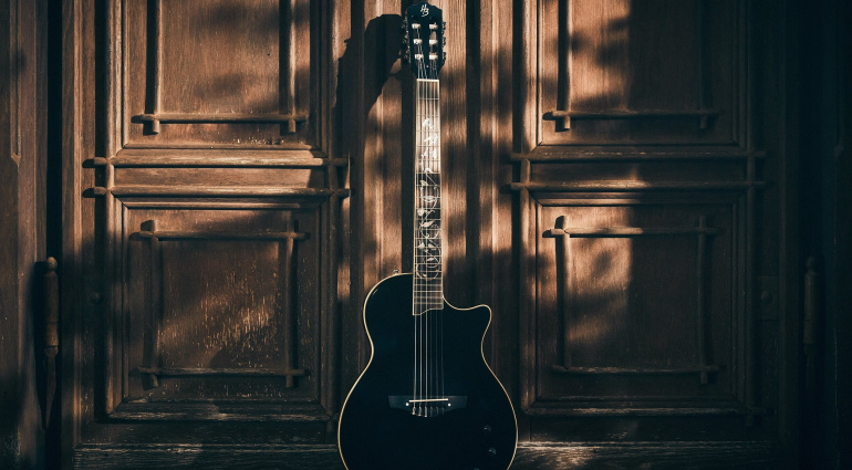 Harley Benton Nashville Nylon Plus Black: Close to Acoustasonic