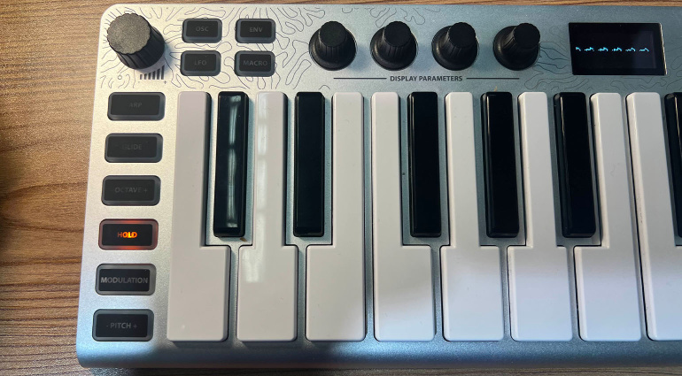 ESI Xsynth 2