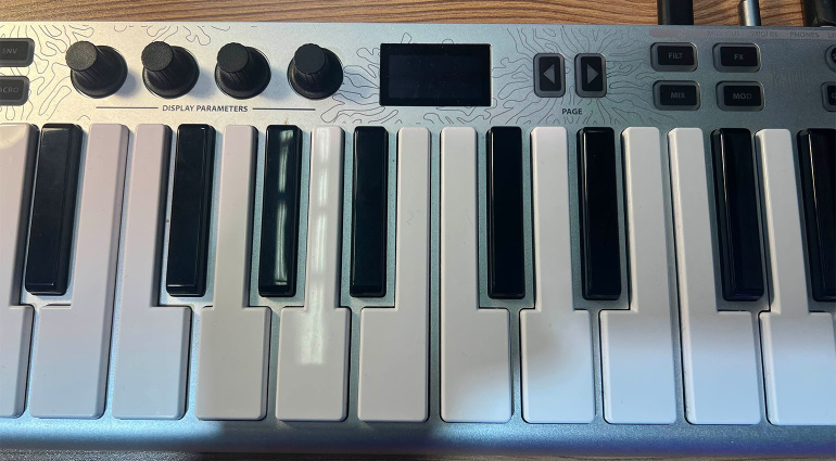 ESI Xsynth 3