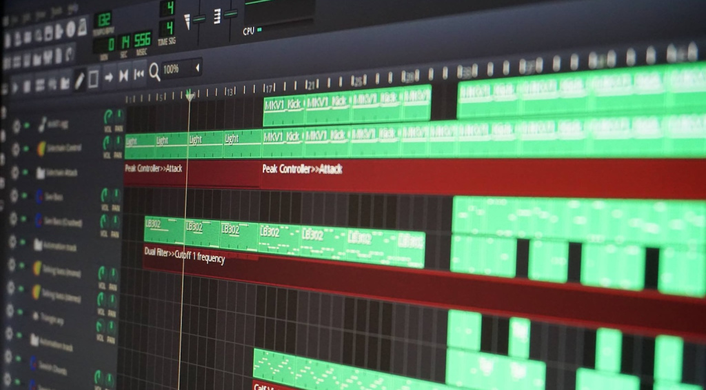 The Best Free DAWs: LMMS