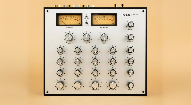 resør 3300: High-end Rotary Mixer for DJs and Sound Enthusiasts