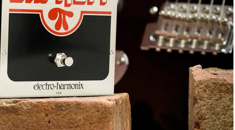The 7 Best Fuzz Pedals: Perfect For Stoner Rock, Psychedelic, or Shoegaze!