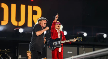 The Best AC/DC Songs for Beginners