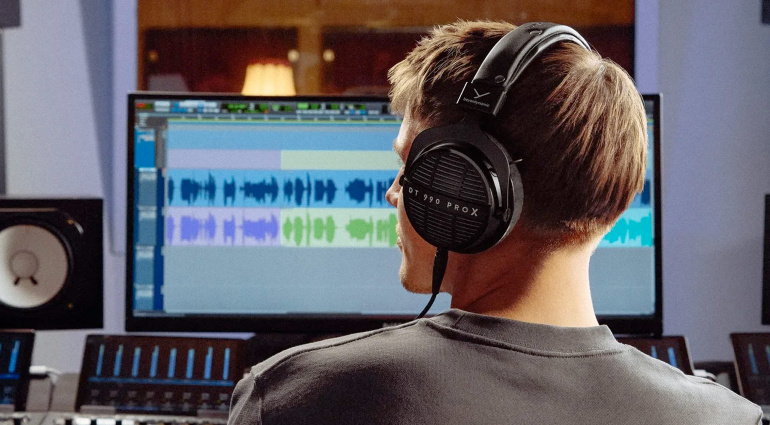 beyerdynamic DT-990 Pro X: Comfortable Open-back Headphones