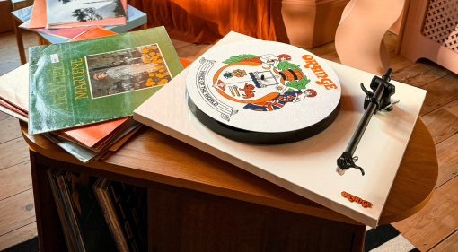 Orange Amplifiers Introduces the O Turntable: High-Fidelity Meets British Heritage