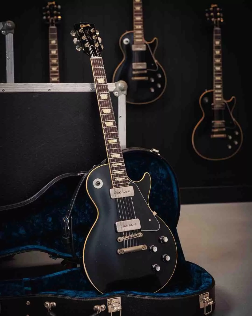 The Oasis Noel Gallagher Les Paul