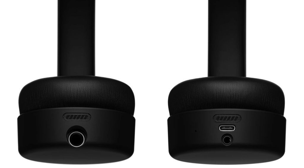 USB C and AUX connections