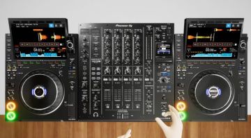 AlphaTheta CDJ-3000X: The New Flagship Player - Now in VR!
