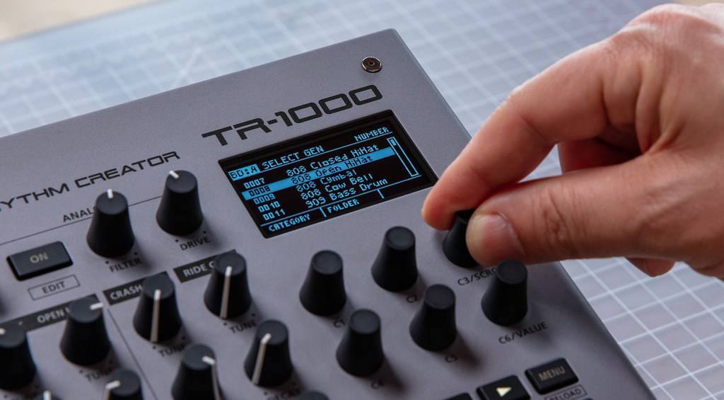 Roland_TR1000_Screen