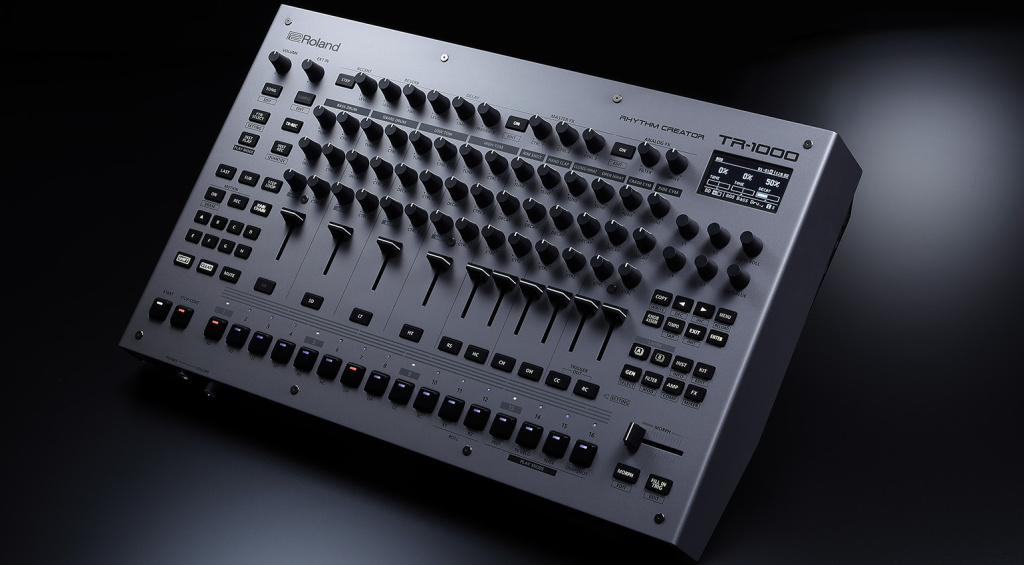 Roland_TR1000_Solo_Angle