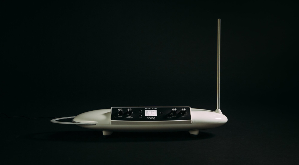 Moog Theremini spooky synth