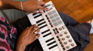 Akai Professional MPK Mini IV teaser