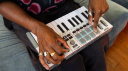 akai-mpk-mini-iv-lifestyle-2