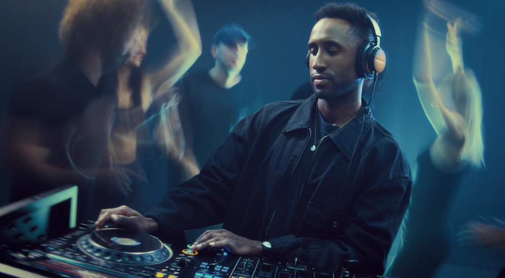 beyerdynamic_DJ_300_Pro_X_01