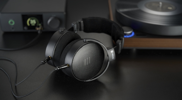 HEDDphone D1: A Precise Dynamic Headphone Design