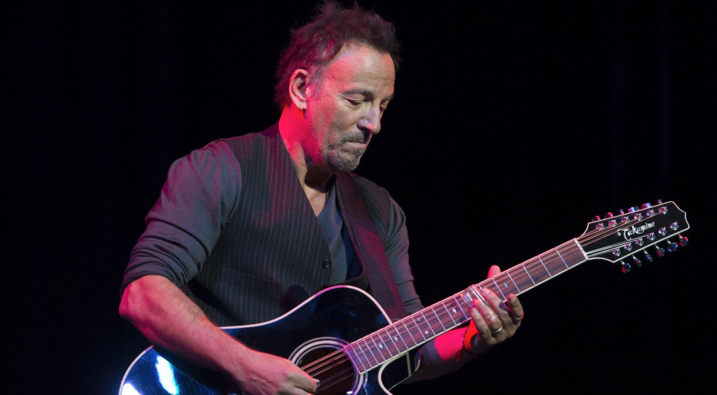 Takamine acoustic guitar: Bruce Springsteen's gear