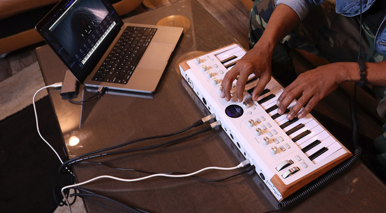 Arturia AstroLab 37