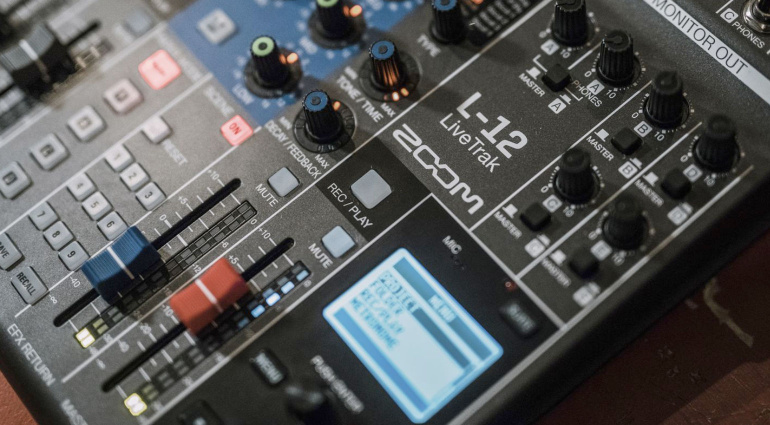 Zoom LiveTrak L-12 + iZotope RX Elements for just $369