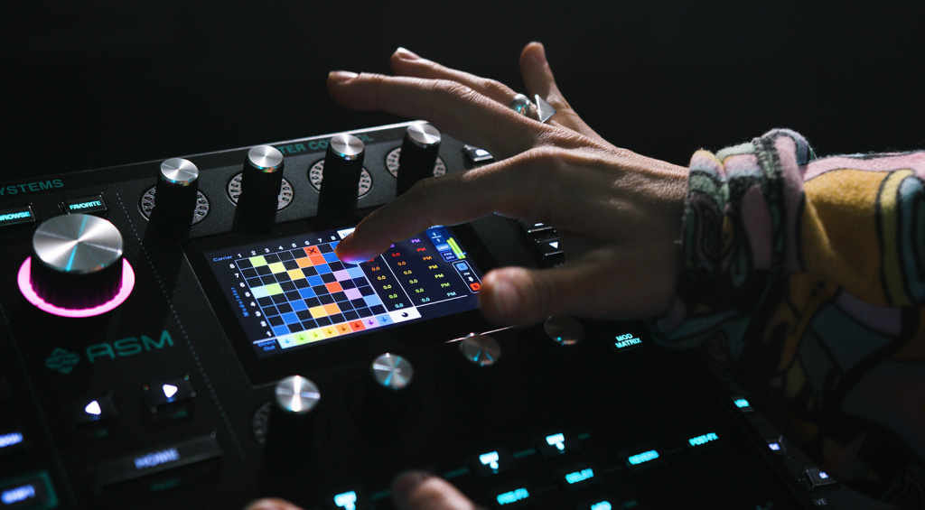 ASM Leviasynth Keyboard