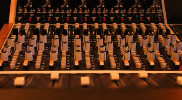 H2 Audio Helios Olympic 1100 Series Console: A Legend Returns