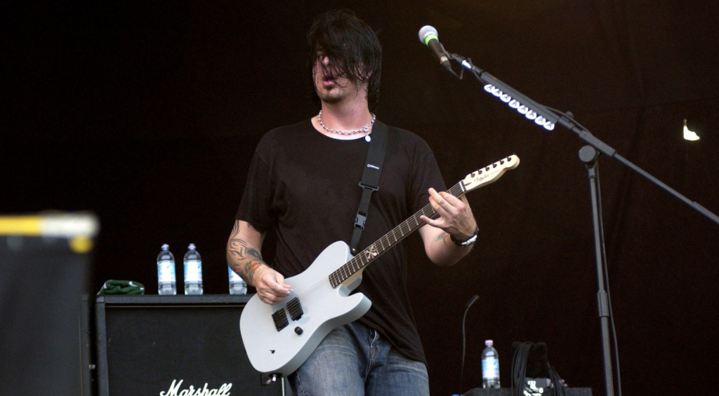 Telecaster can also be harder: Here with Jim Root