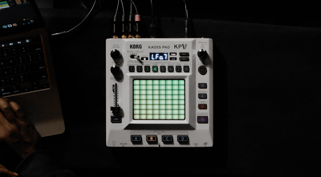 korg-kaoss-pad-v-connectivity