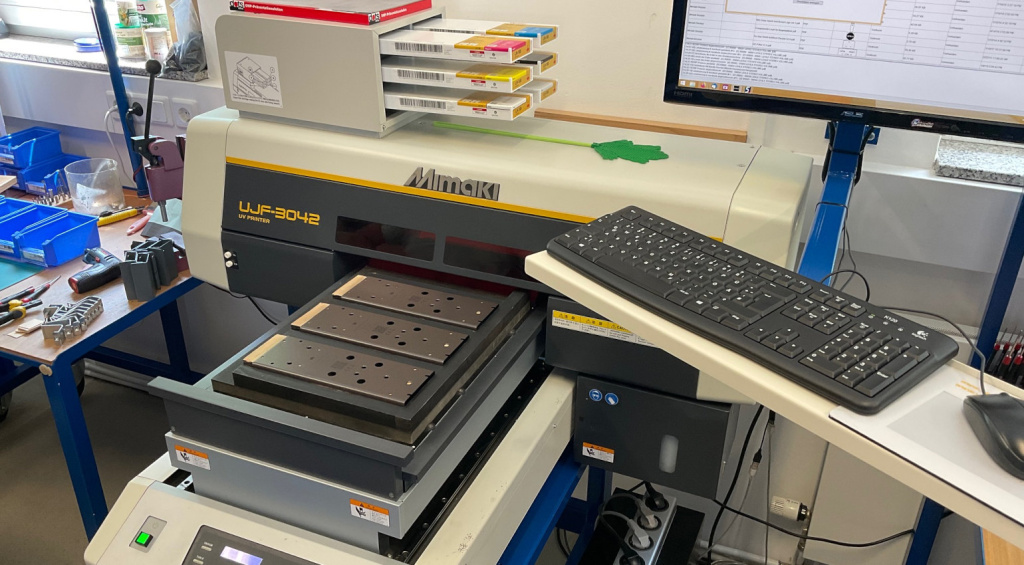 Stereo Volume Pedal - Equipped with individual QR codes