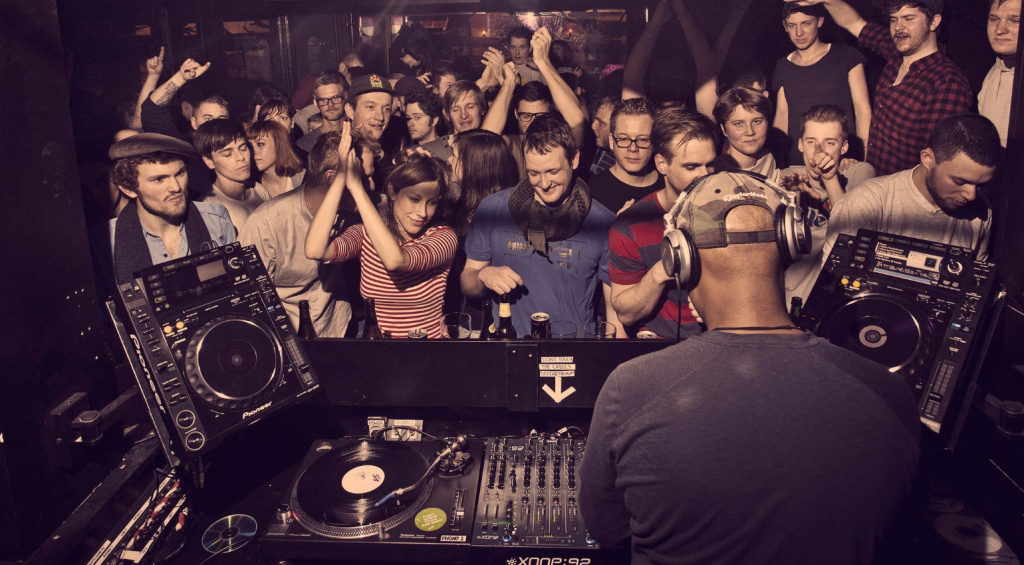 Robert Hood - also a DJ