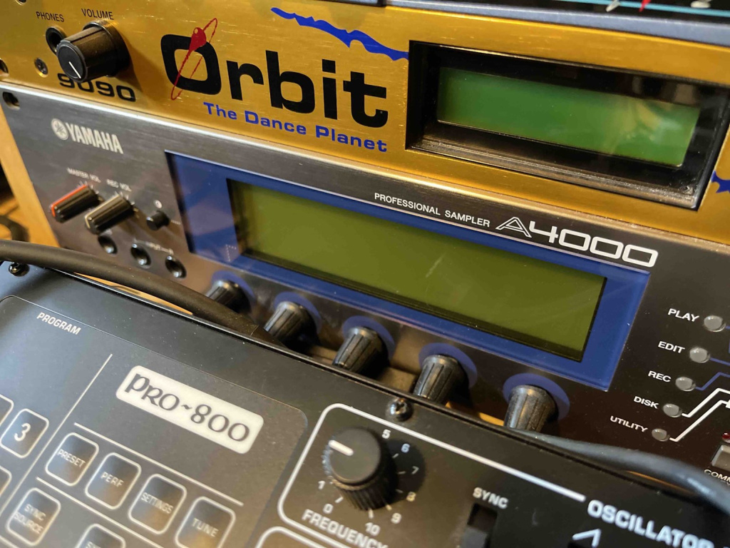 Yamaha A4000 - Re-Sampling & FX