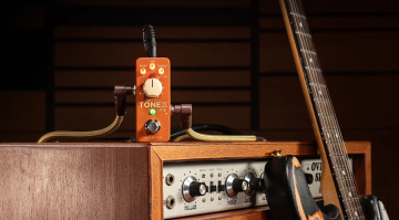 IK TONEX ONE Double Special: D-Tones in Mini Pedal