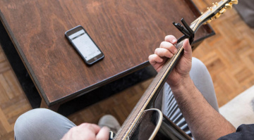 Guitar Capos: 5 Tracks to Transform Your Playing